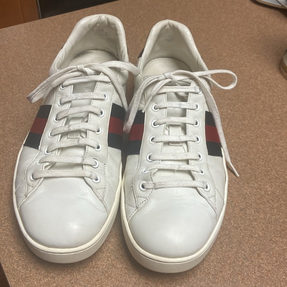 Gucci Ace Leather Sneakers - Picture 3 of 16